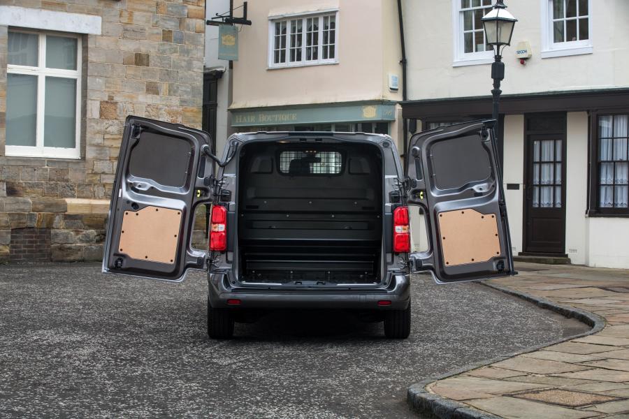  Toyota ProAce Van Compact 2017 года  (UK) (фото 8 из 32)